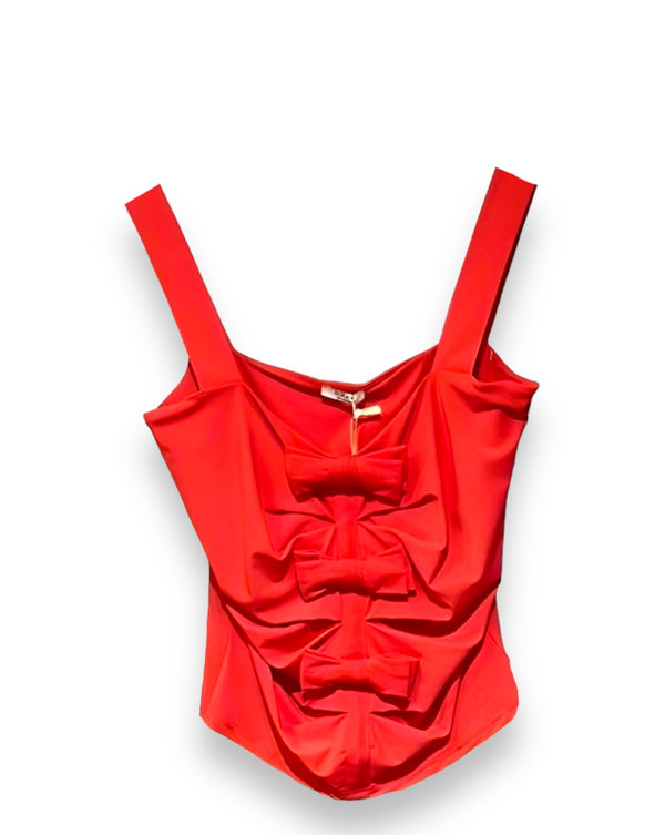 Top color rosso con fantasia papillon